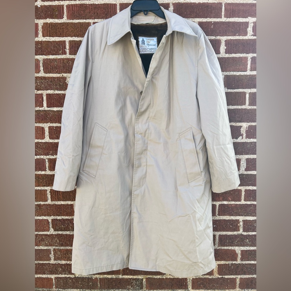 Vintage London Fog Maincoats Faux Fur Lined Trench Coat size 40 Regular